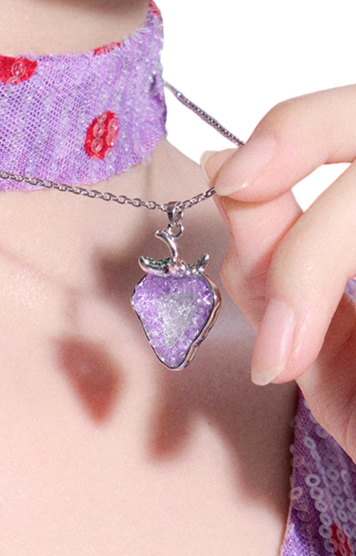 FROSTED STRAWBITES NECKLACE - POISON BERRY