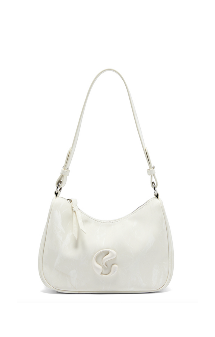 LUXE CURVE BAGUETTE BAG IN WHITE PEARL