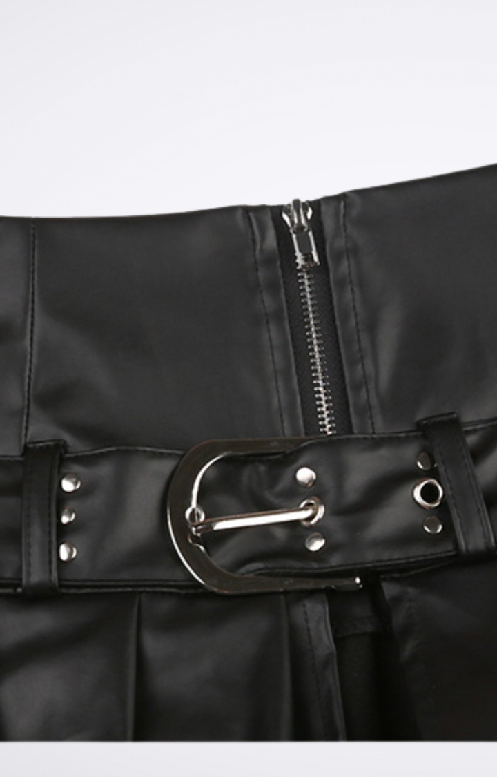 VENOM BUCKLE PLEATED MINI SKIRT