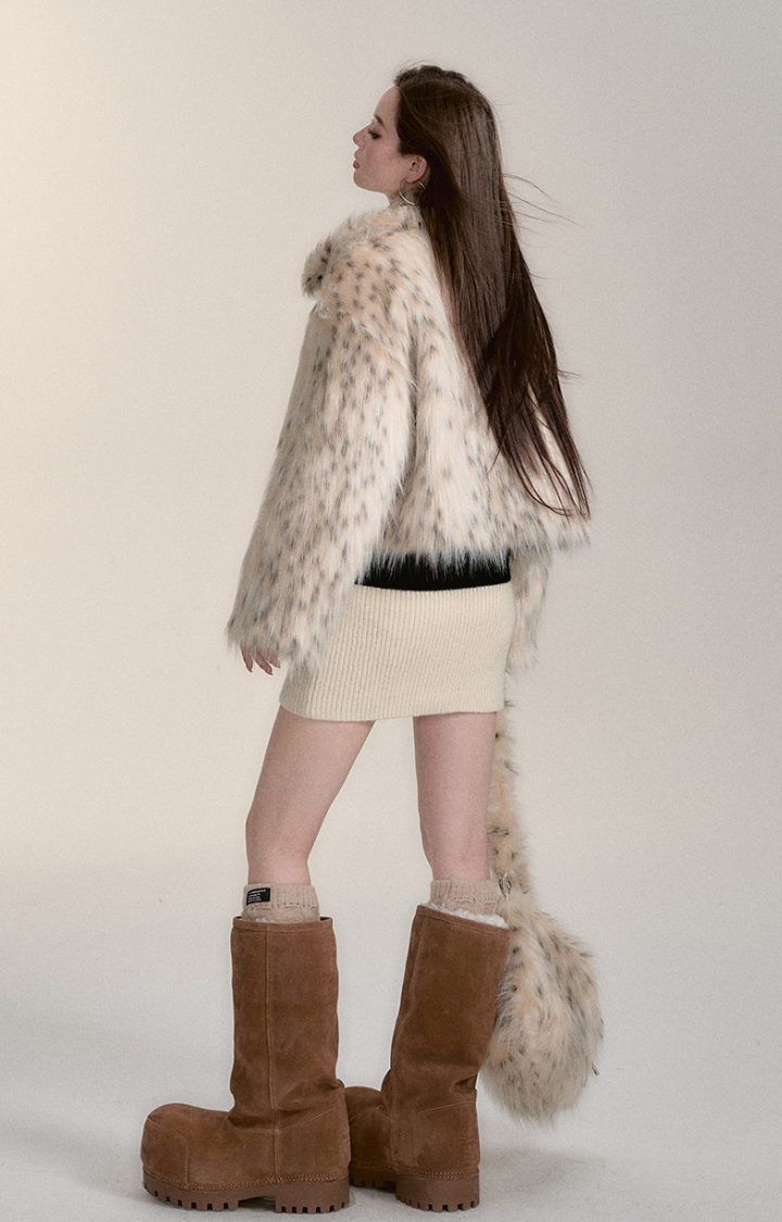 WILD WHISPERS FAUX FUR JACKET IN SPOTTED CREAM