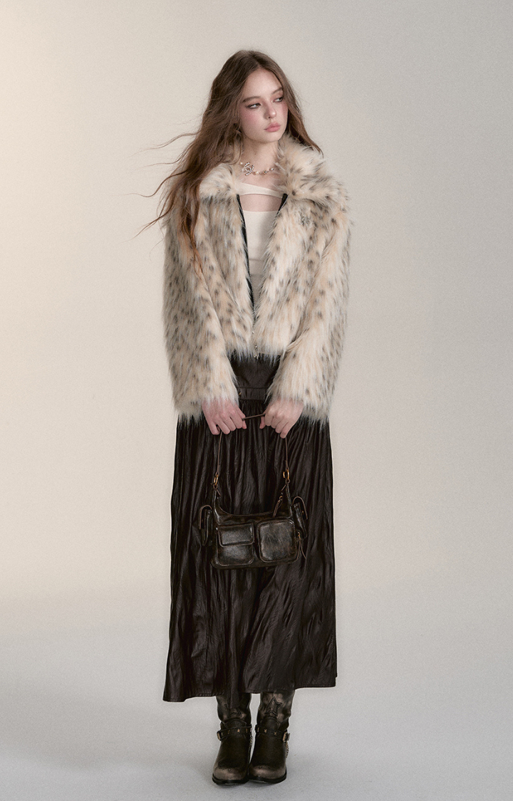 WILD WHISPERS FAUX FUR JACKET IN SPOTTED CREAM