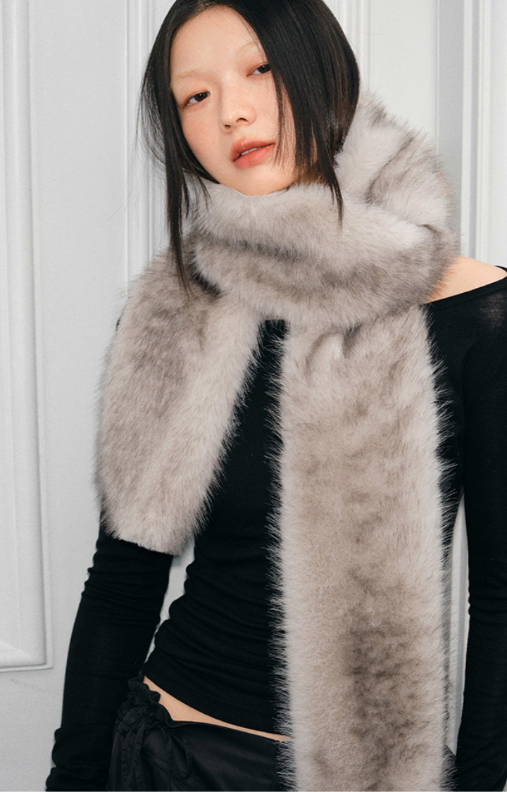 ETHEREAL FADE FAUX FUR LONG SCARF IN MIST GRAY