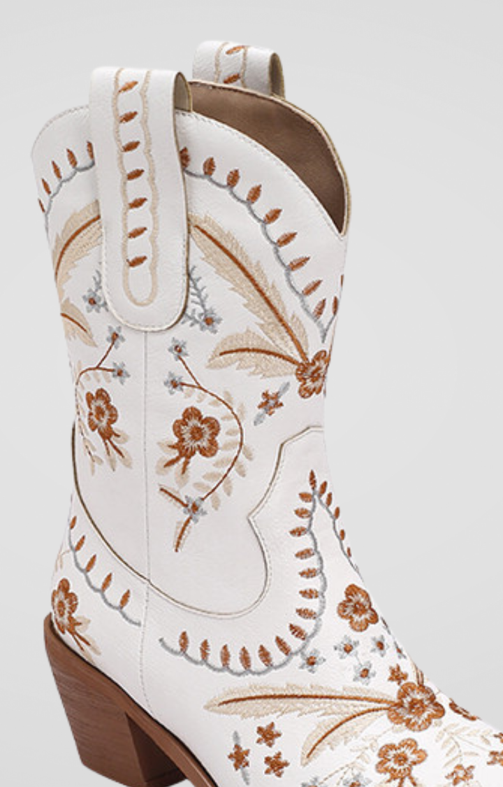 SADDLE BLOOM BOOTS - IVORY WILDFLOWER