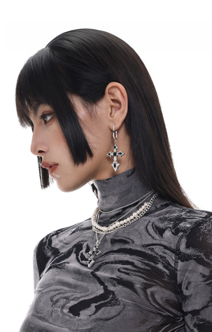 AINT TEARS CROSS NECKLACE – CURSED NIGHT
