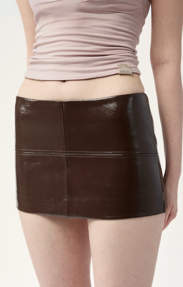 VICE GRIP OIL-WAX SKIRT IN DARK COCOA HEAT