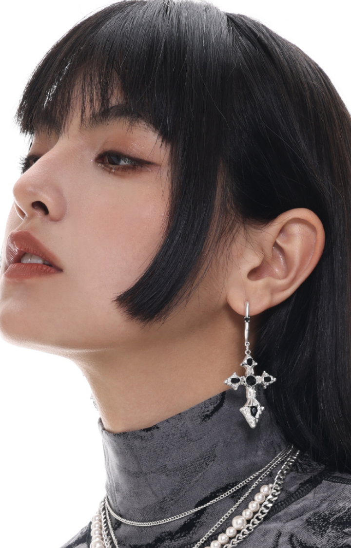 SAINT TEARS CROSS EARRINGS – CURSED NIGHT