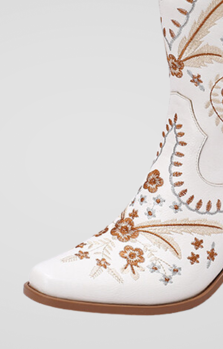 SADDLE BLOOM BOOTS - IVORY WILDFLOWER