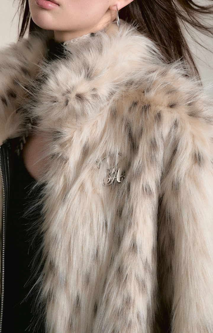 WILD WHISPERS FAUX FUR JACKET IN SPOTTED CREAM