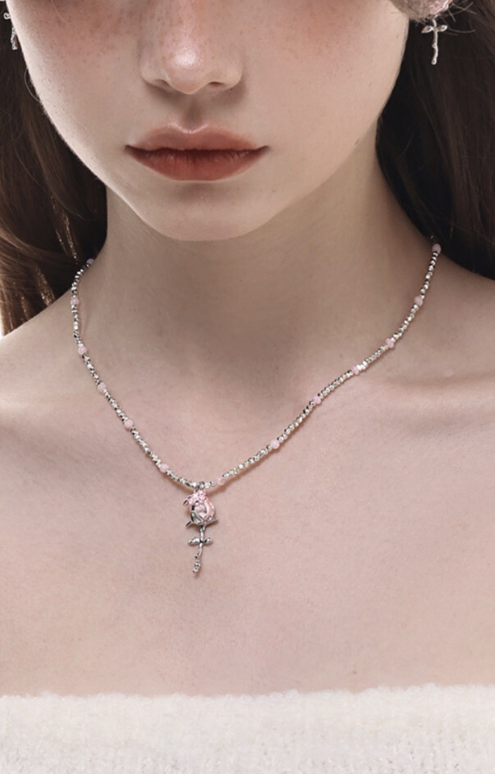 THE ROSE SIN ROSARY NECKLACE