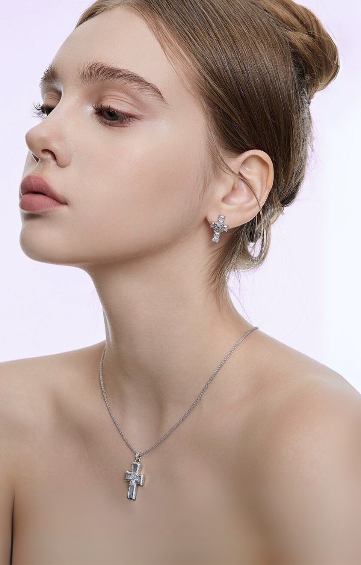 SERAPHIMS BITE NECKLACE SET
