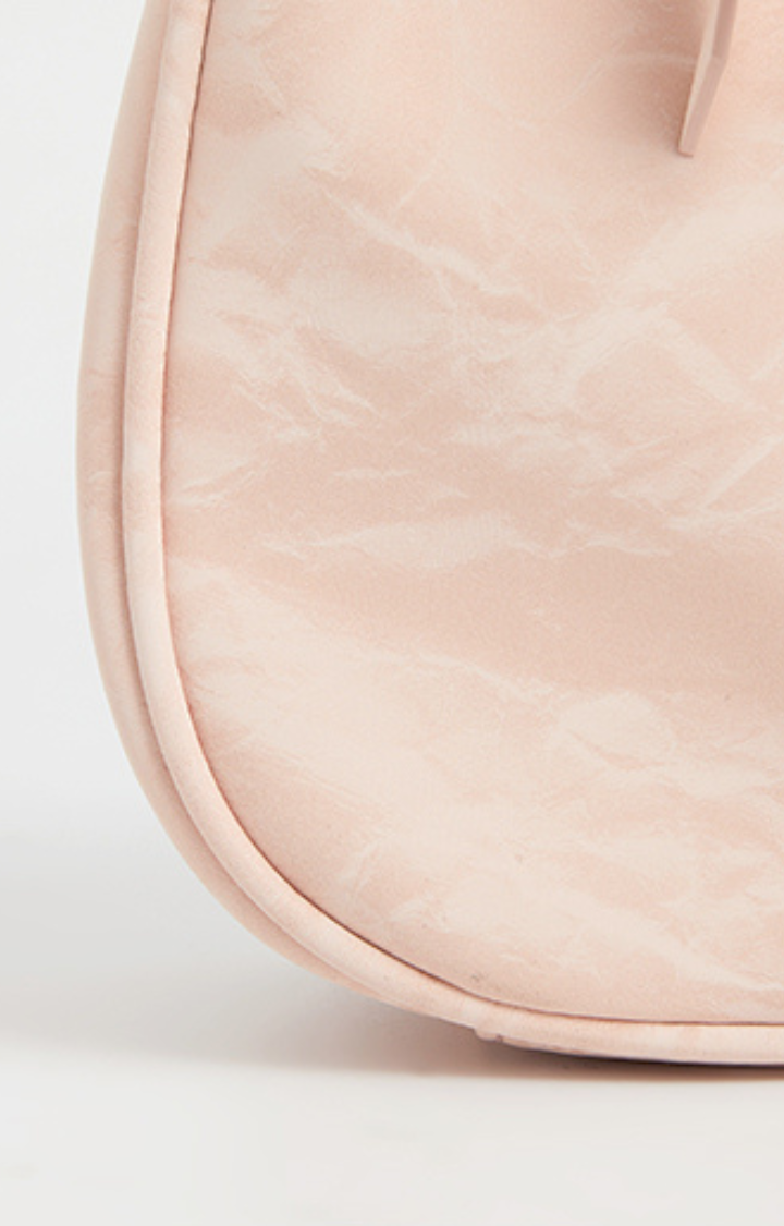 LUXE CURVE BAGUETTE BAG IN PINK DIAMOND