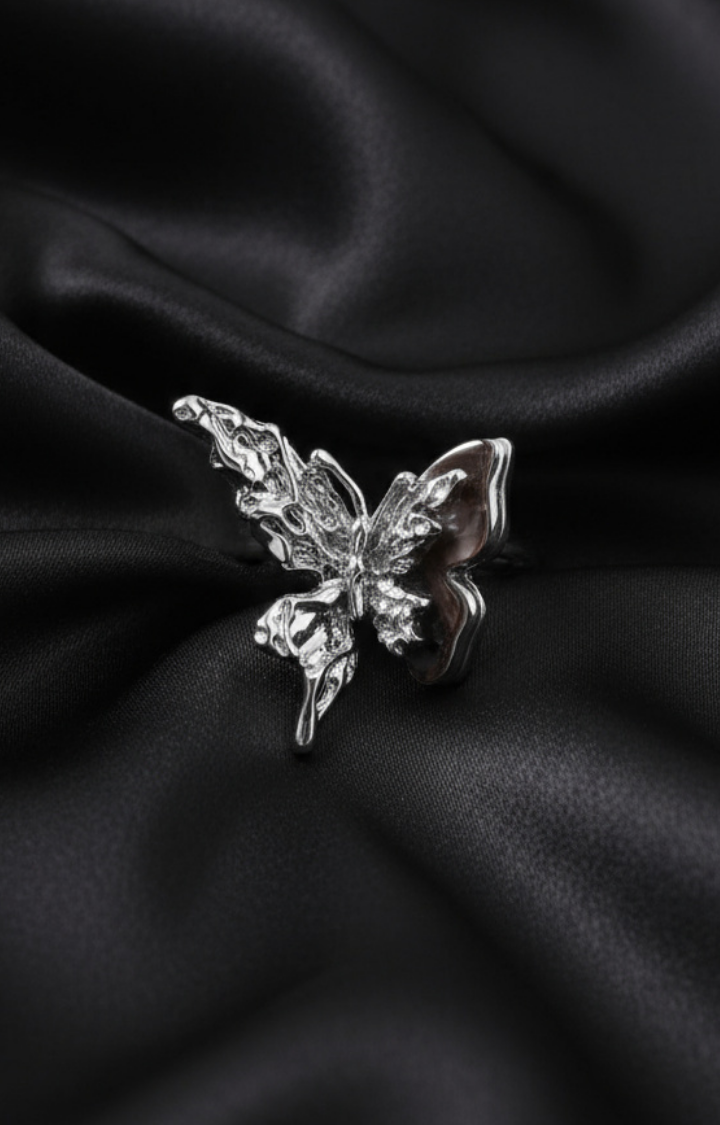 MOLTEN SHADOW BUTTERFLY RING