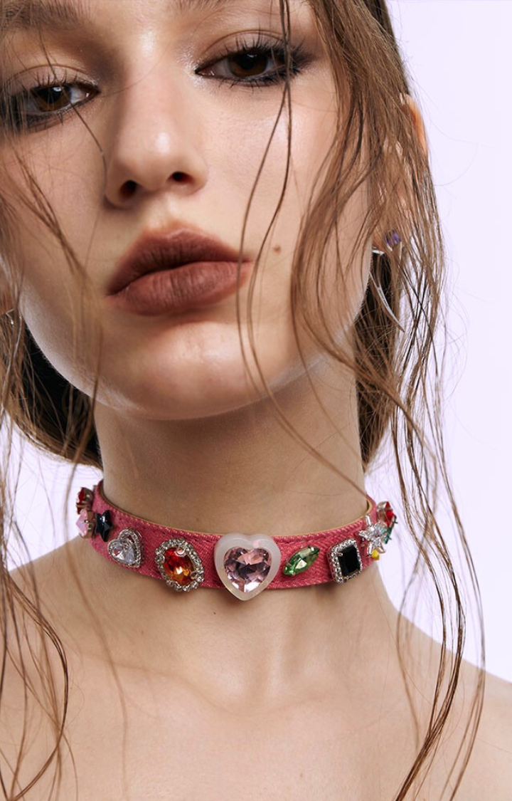 DOPAMINE PINK DENIM HEART GEM CHOKER