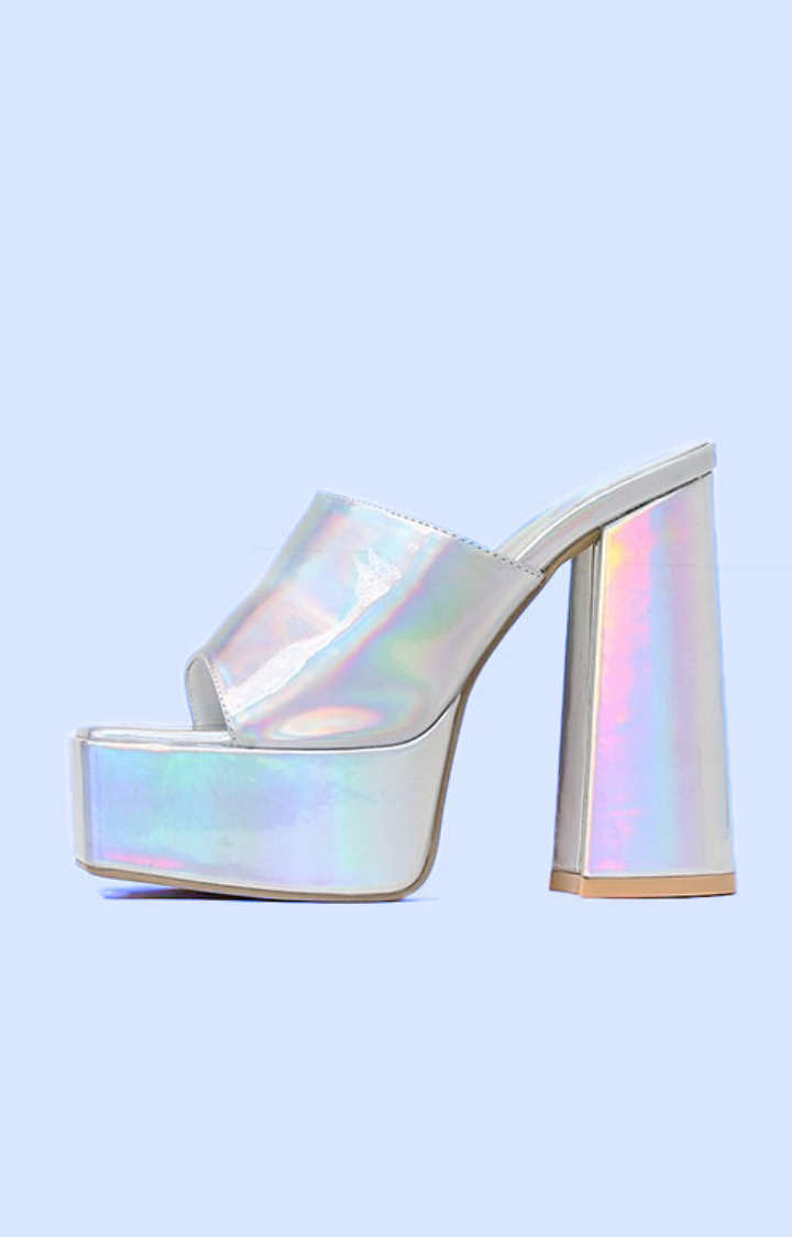 HEATWAVE HEARTBREAK PLATFORM HEELS - SILVER MIRAGE