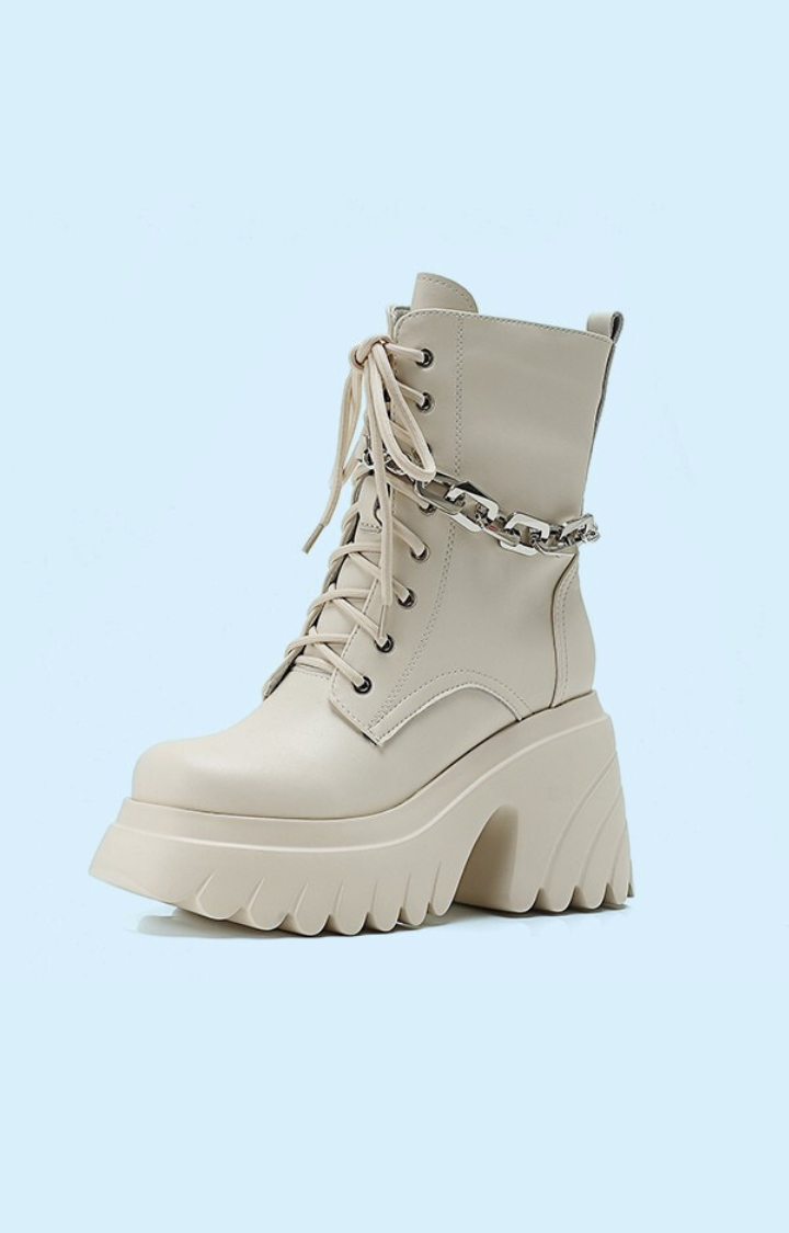 CHAIN REACTION PLATFORM BOOTS - MOONMILK WHITE