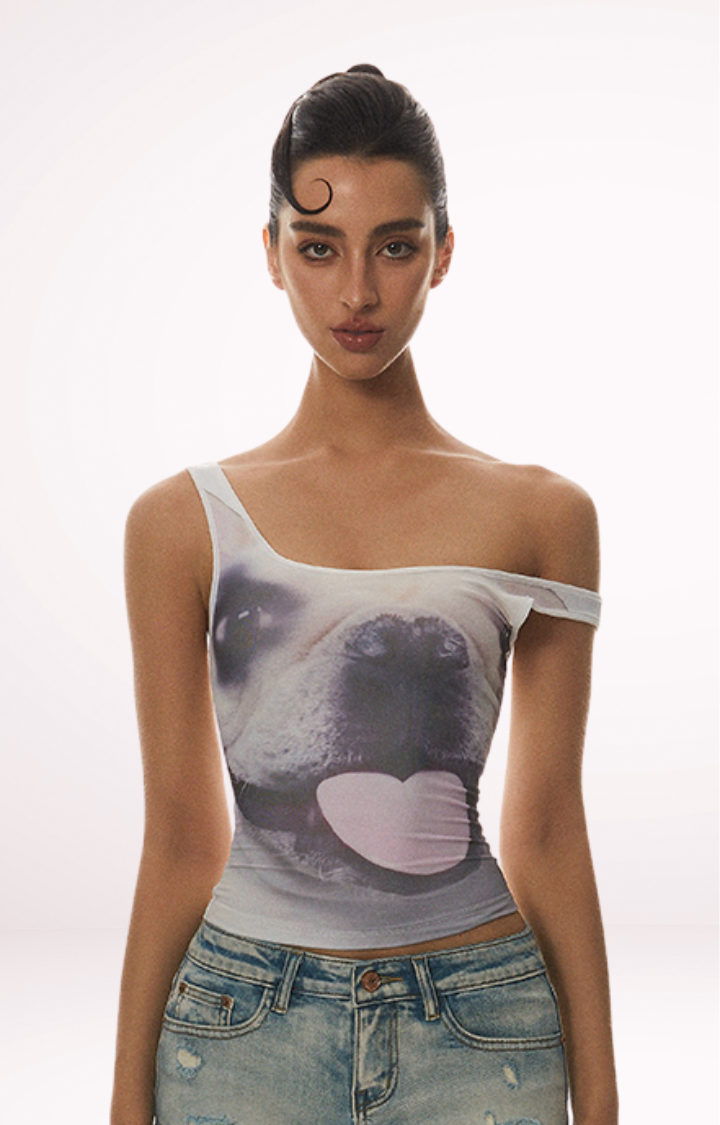 HEART PUP OFF-SHOULDER GRAPHIC TOP
