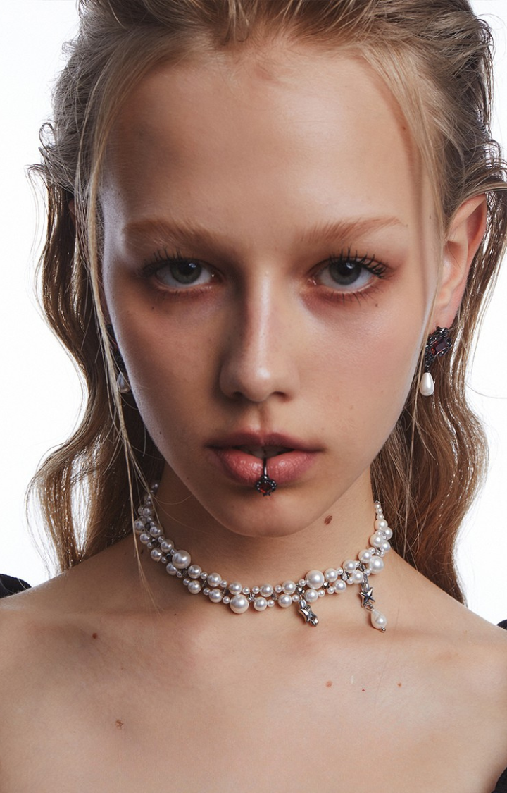 MIDNIGHT GARDENIA PEARL CHOKER