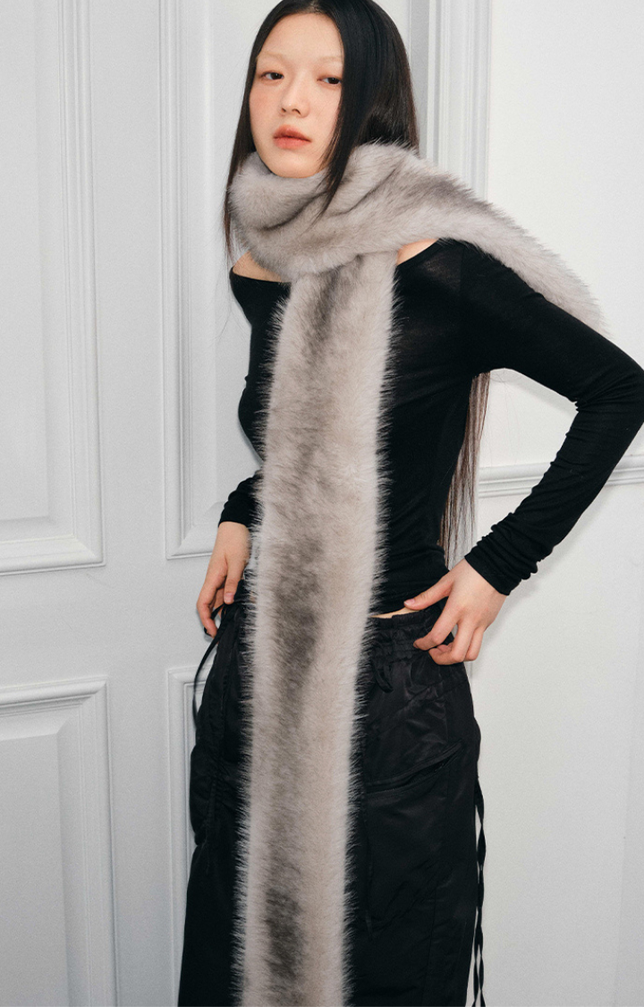 ETHEREAL FADE FAUX FUR LONG SCARF IN MIST GRAY
