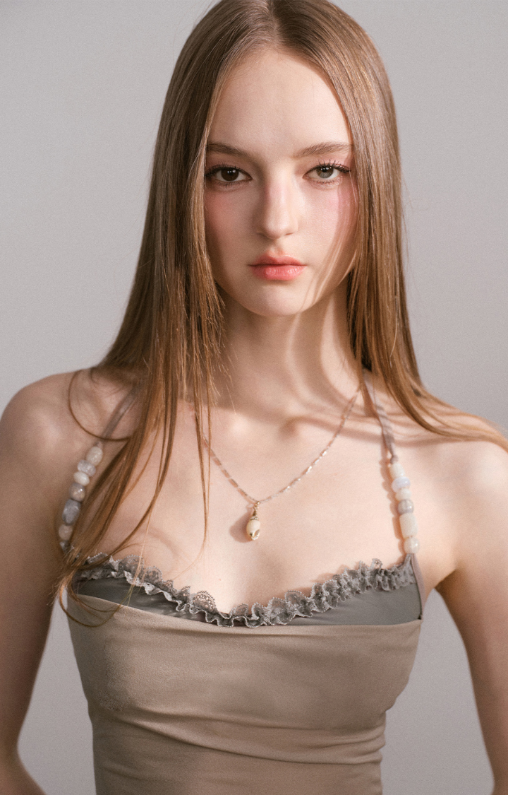 FROST LACE MIRAGE HALTER TOP IN SOFT LATTE GLOW