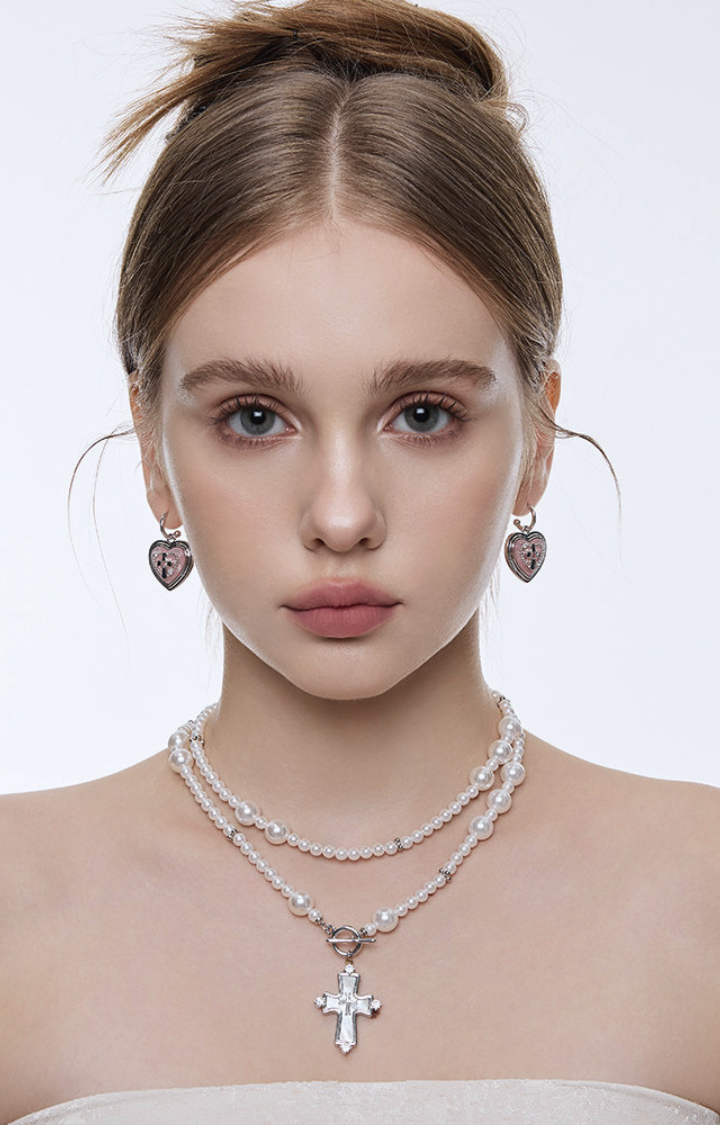 HOLY TEASE CROSS PEARL NECKLACE