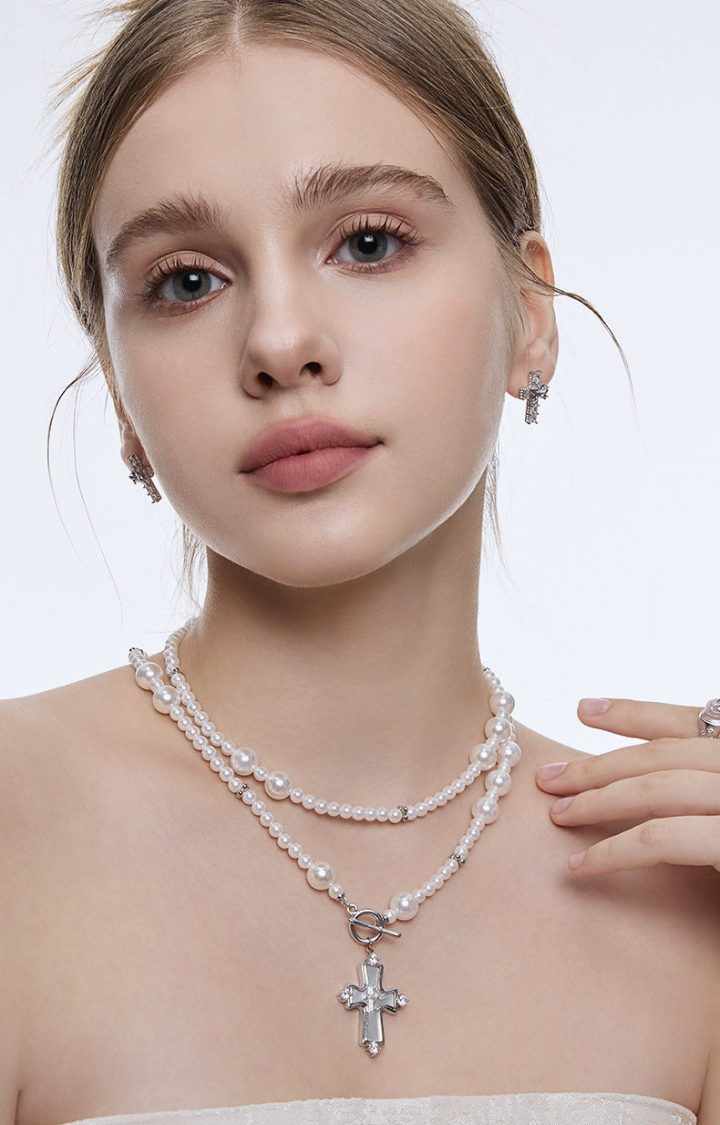 HOLY TEASE CROSS PEARL NECKLACE