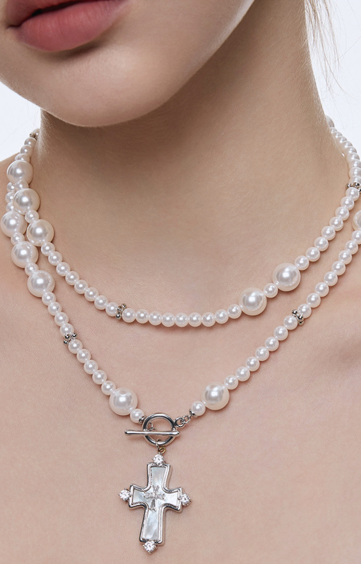 HOLY TEASE CROSS PEARL NECKLACE