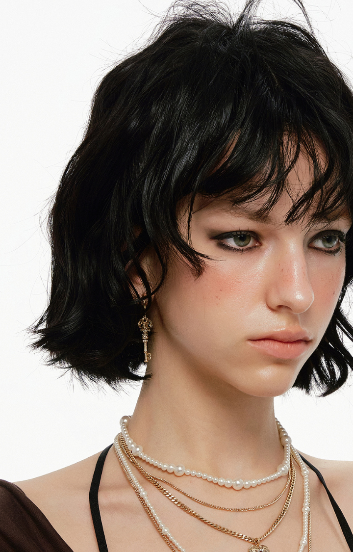 LOCKED HEART ASYMMETRIC EARRINGS