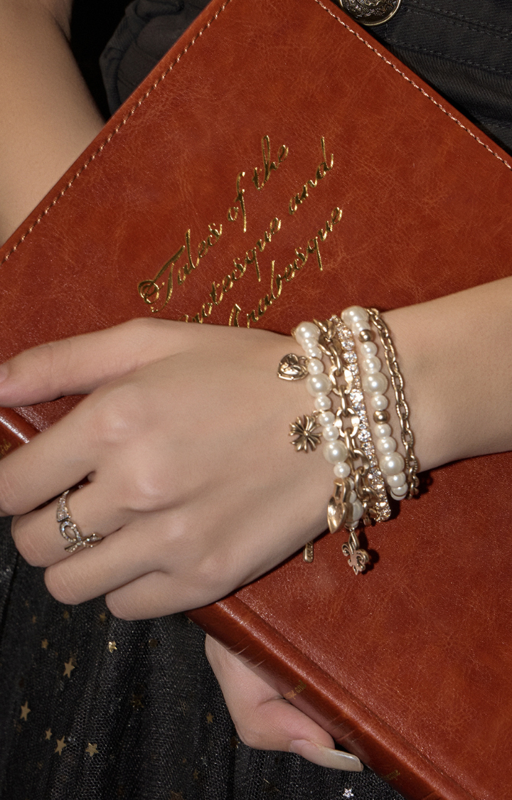 PEARL LOCK KEY MULTI-LAYER BRACELET
