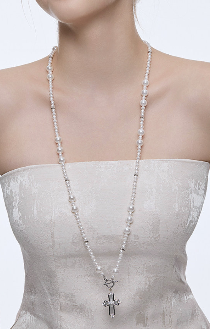 HOLY TEASE CROSS PEARL NECKLACE