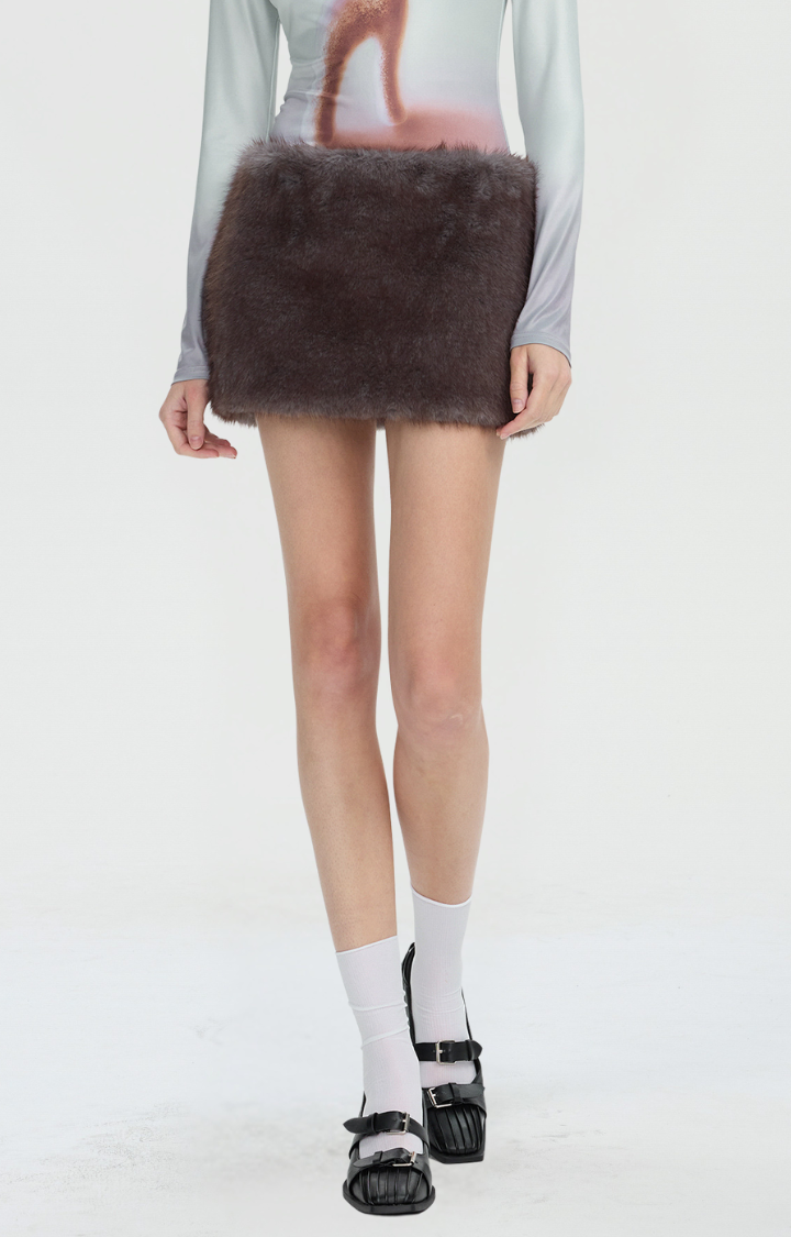 FAUX-FUR LOW-RISE MINI SKIRT IN FROST-GRAY VELVET