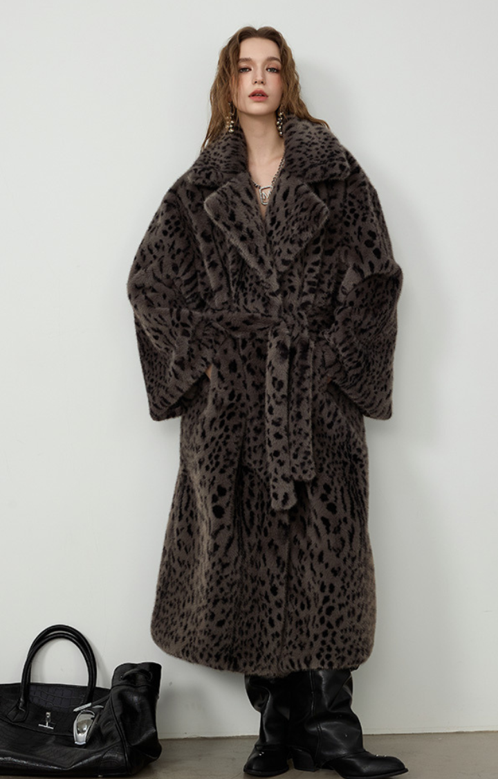 WILD GRACE LEOPARD FAUX FUR MAXI COAT IN GRAY LEOPARD