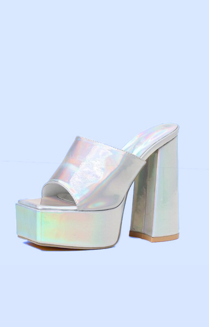 HEATWAVE HEARTBREAK PLATFORM HEELS - SILVER MIRAGE