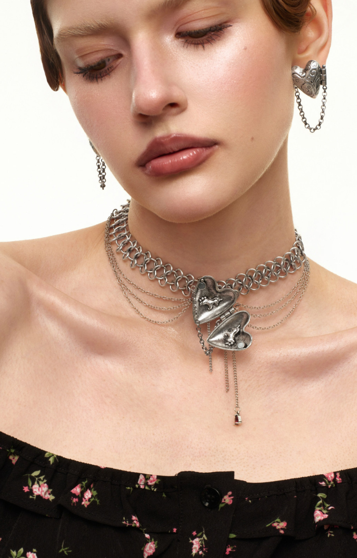 SAINTED LOCKET CHAIN CHOKER