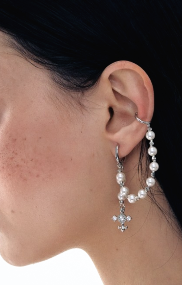 IRIS CHAIN PEARL EARRINGS