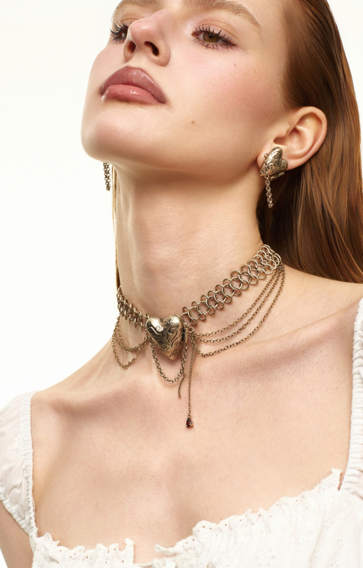 SAINTED LOCKET CHAIN CHOKER