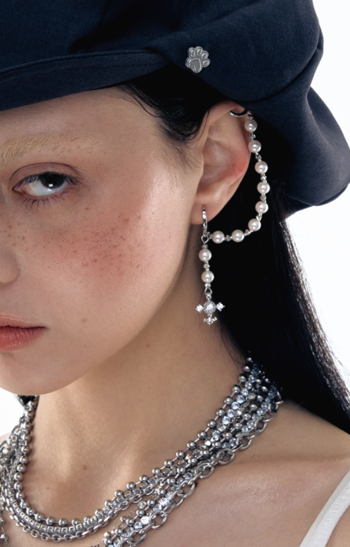 IRIS CHAIN PEARL EARRINGS