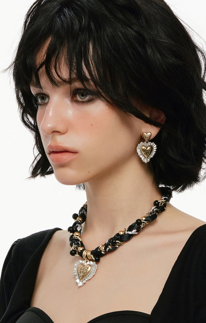 FIREWORKS HEART SILK SCARF CHOKER