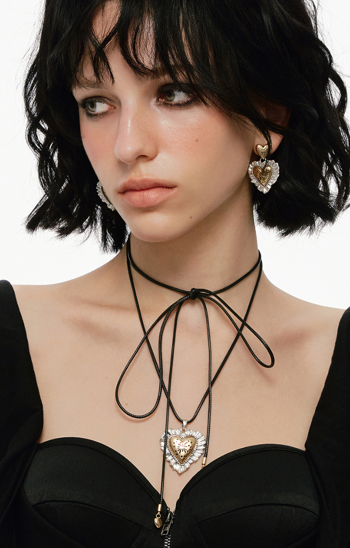 FIREWORKS HEART RIBBON TIE NECKLACE