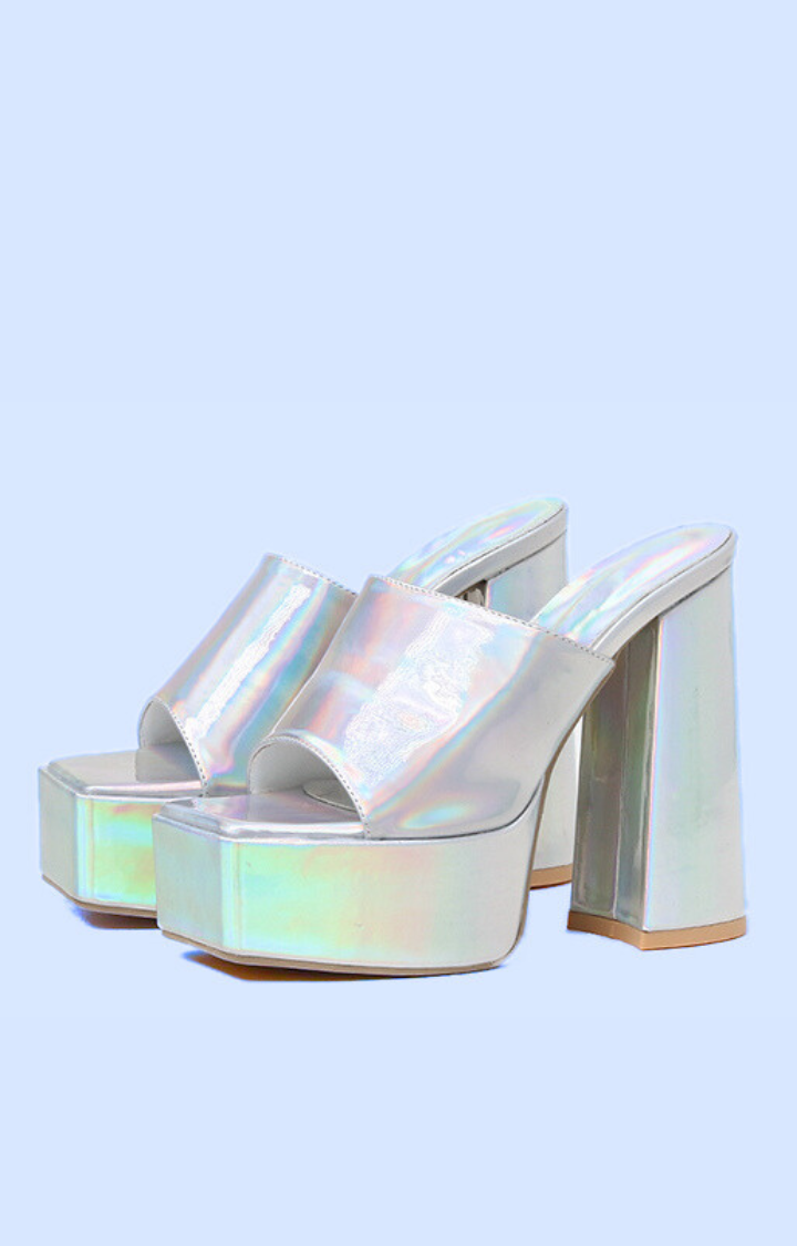HEATWAVE HEARTBREAK PLATFORM HEELS - SILVER MIRAGE
