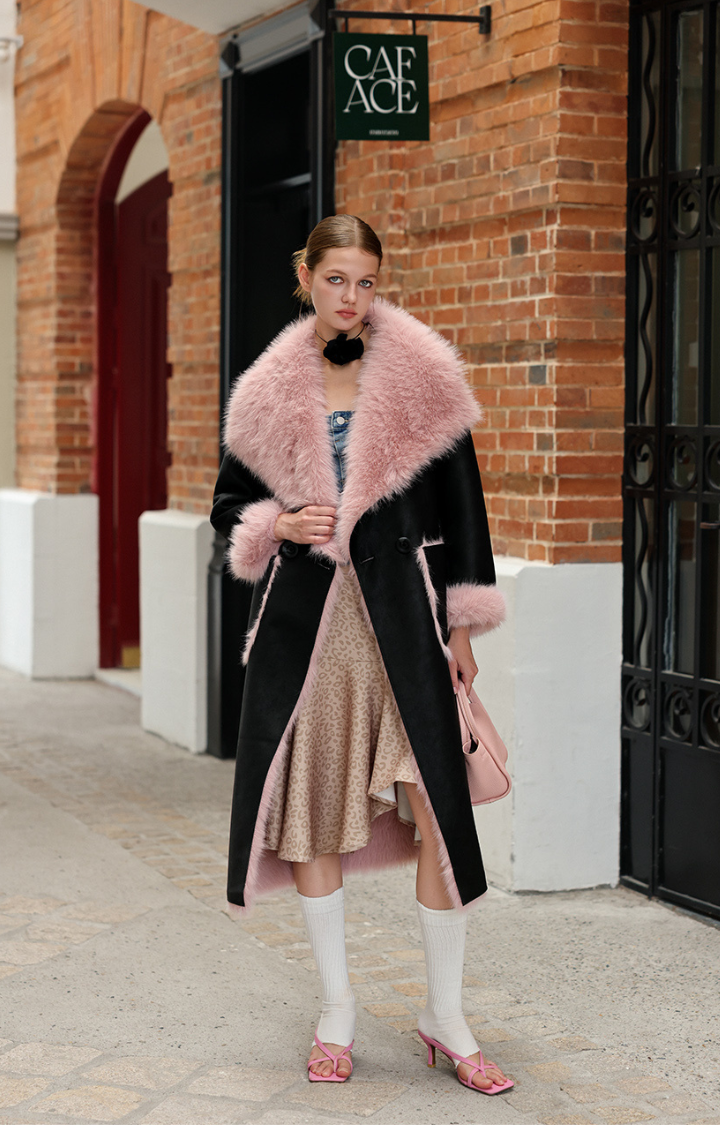 BLACK CHEESEBERRY REVERSIBLE FAUX FUR COAT