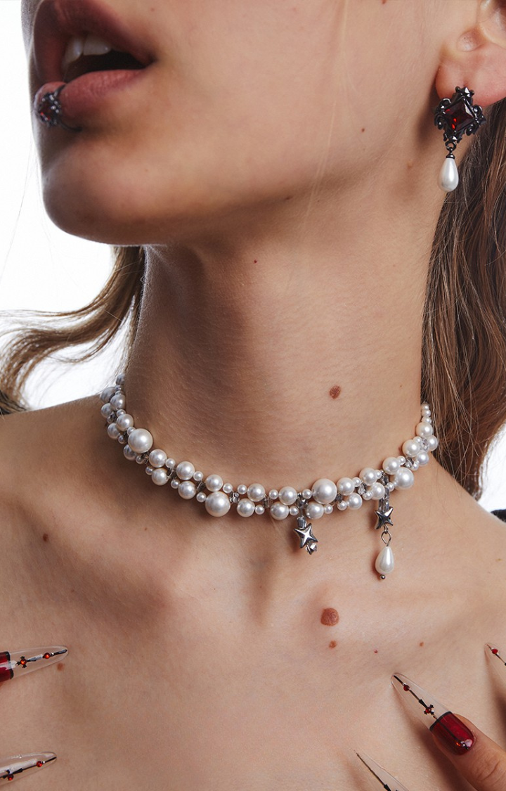 MIDNIGHT GARDENIA PEARL CHOKER