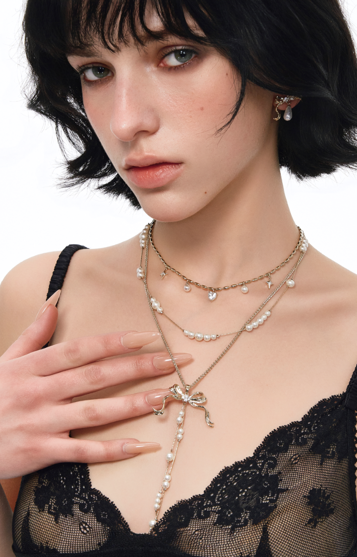 BROKEN PEARL RIBBON NECKLACE
