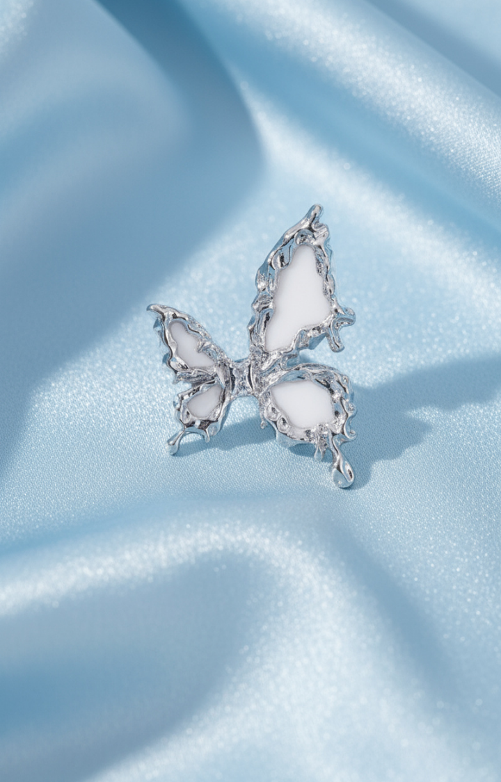 FROZEN ECHO BUTTERFLY RING