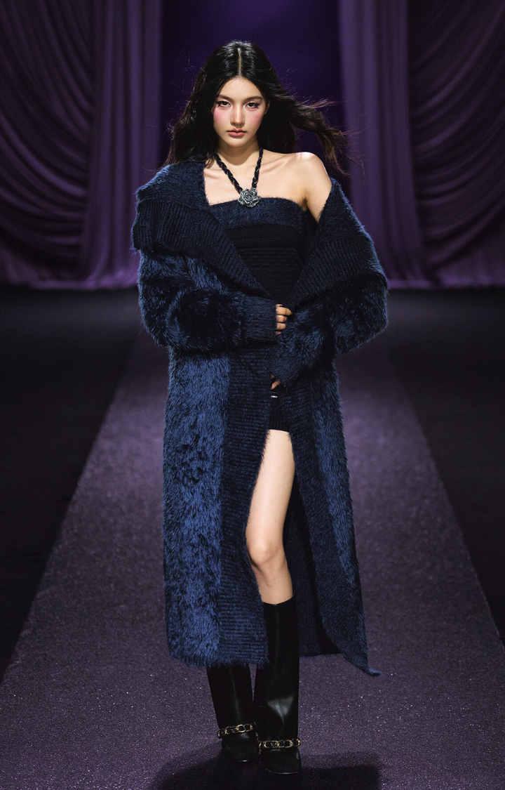 MIDNIGHT MUSE KNIT DRESS