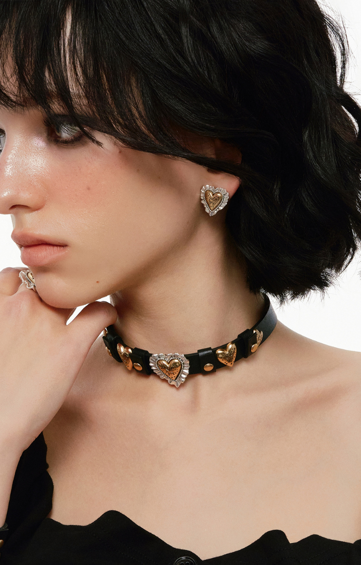 FIREWORK HEART LEATHER CLAVICLE CHAIN