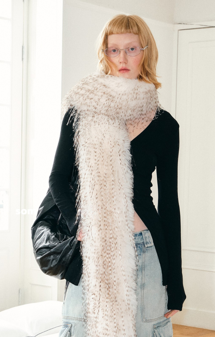 FROSTBITE LUXE FAUX FUR SCARF IN SNOW LEOPARD WHITE