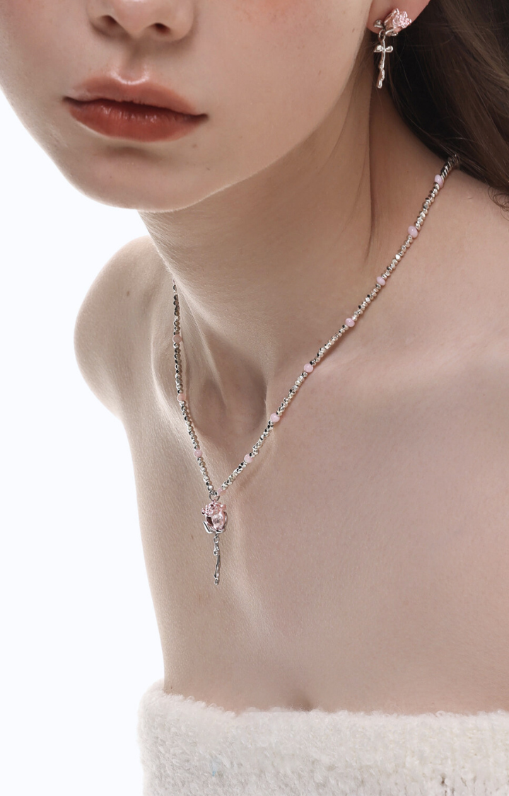 THE ROSE SIN ROSARY NECKLACE