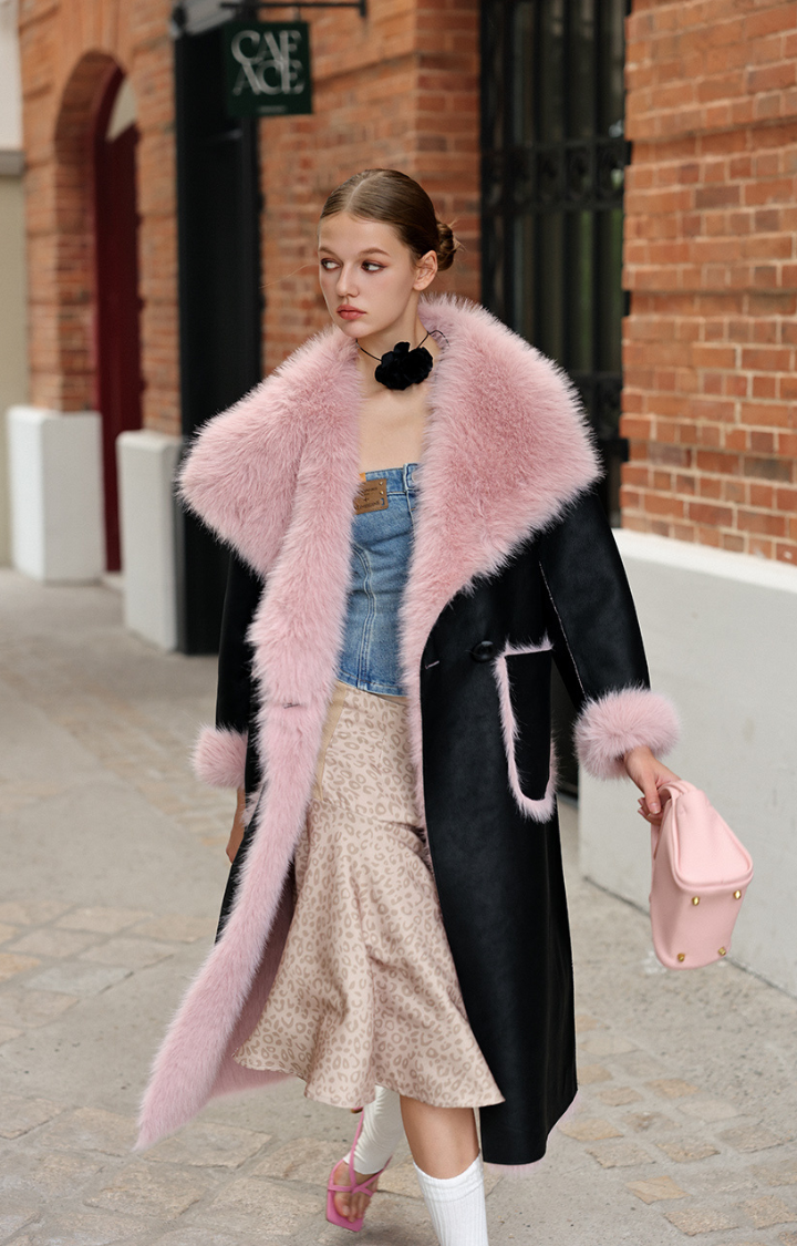 BLACK CHEESEBERRY REVERSIBLE FAUX FUR COAT