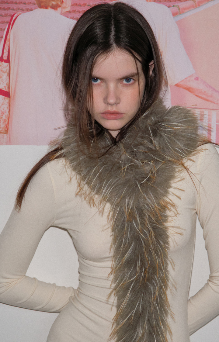 FERAL GRACE FAUX FUR SCARF IN SAGE GREEN