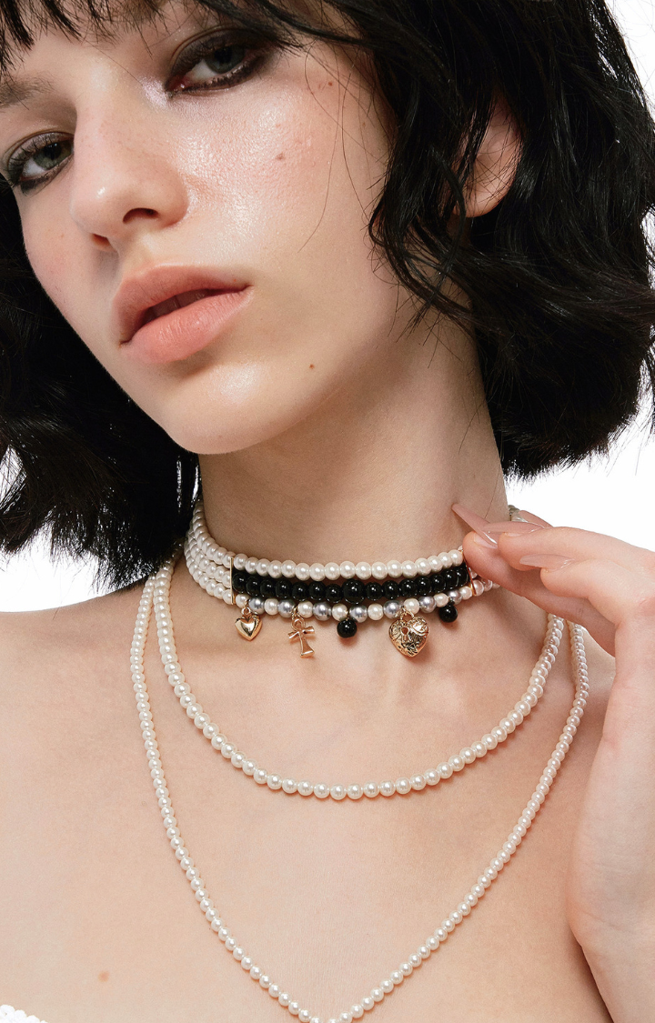 PEARL RELIC CHOKER